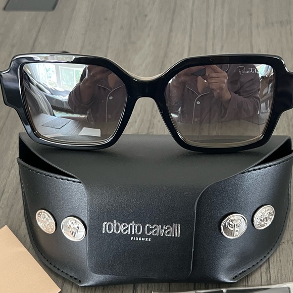 Roberto Cavalli Sunglasses Women's Black-Gold/Silver Mirror Lens 54mm - Picture 2 of 9